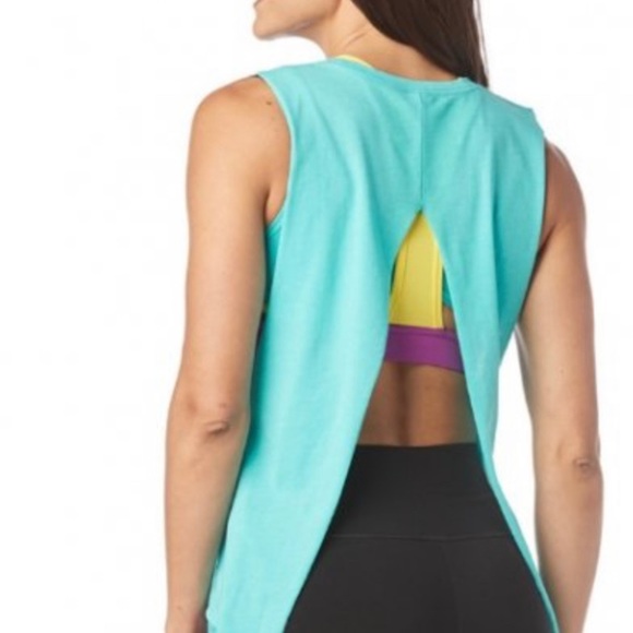 Zumba Dance Outside Open Back Tank Size Large - Picture 4 of 4